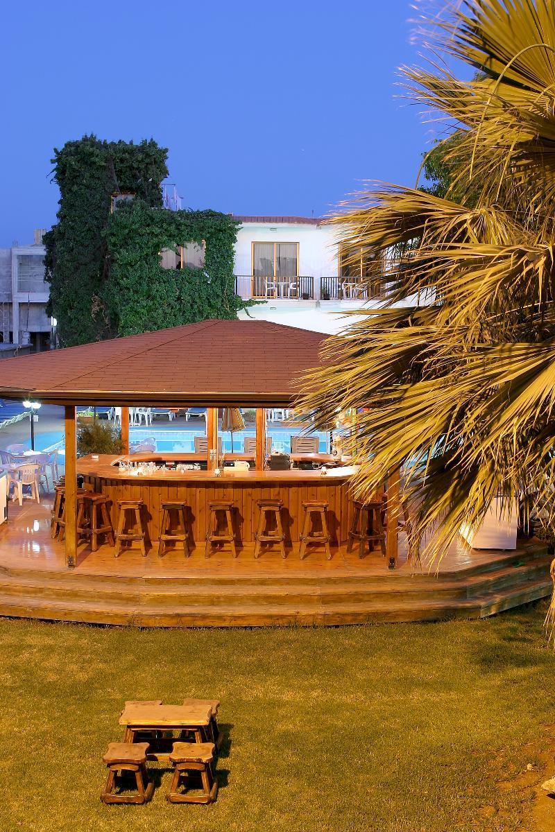 Alkionest Hotel Apartments Polis Exterior photo